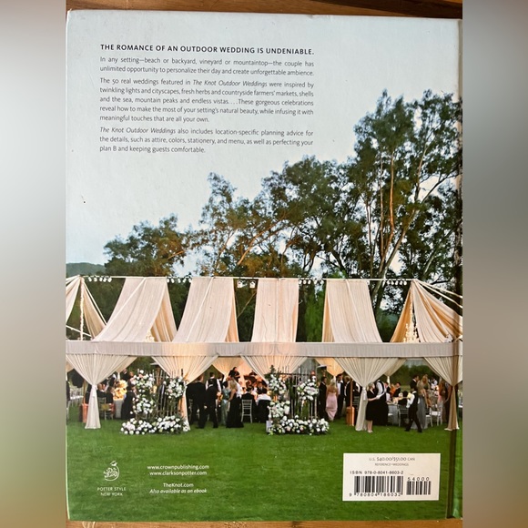 The Knot Wedding Planner Binder & The Knot Outdoor Weddings Design/Plan Book - Picture 2 of 4